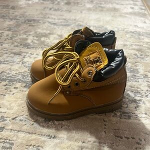 NEW COMFYKIDS Brown Lace Up Boots Size 27 EU